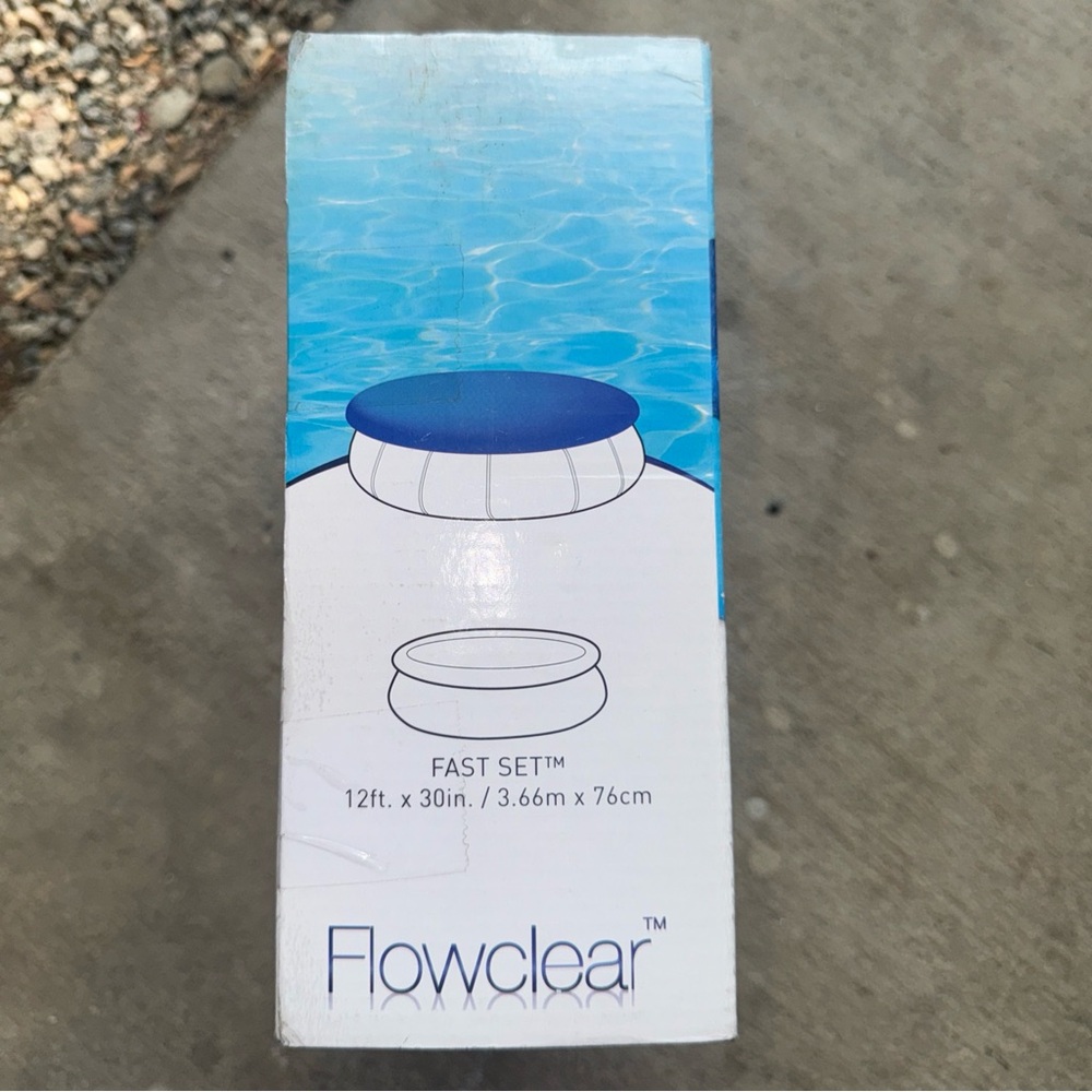 Flowclear Blue Pool Cover - Picture 2 of 2